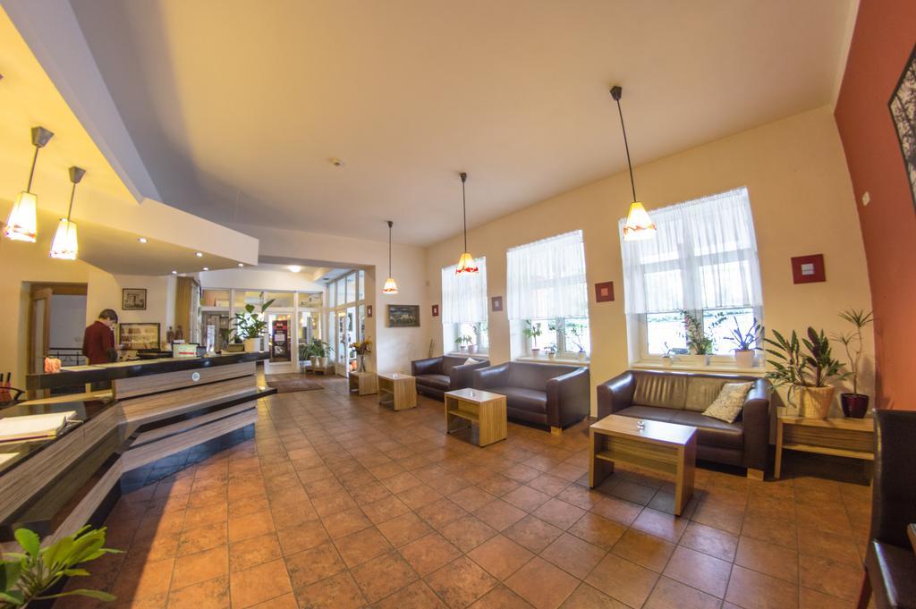 Příbor Wellness Hotel Hukvaldy Polopenze A Wellness V Cene מראה חיצוני תמונה